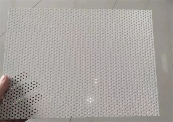 strato perforato di alluminio AA1060, AA1100, AA3003 di 0.8mm bianco e nero
